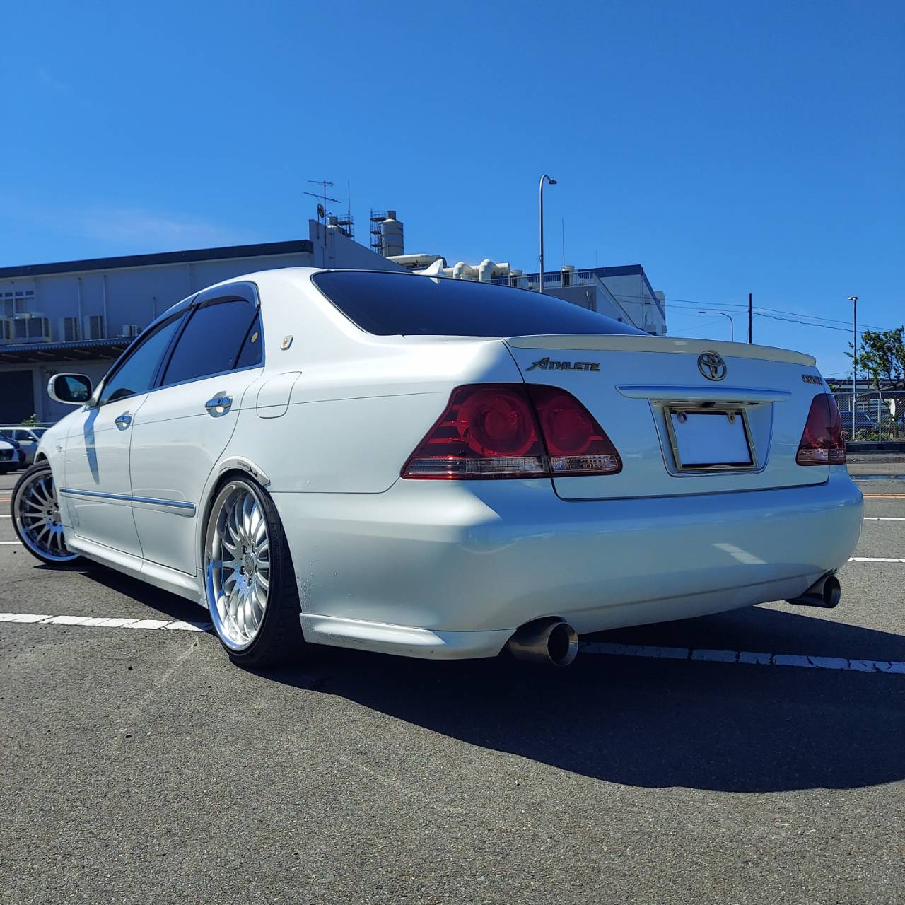 Toyota Crown Athlete