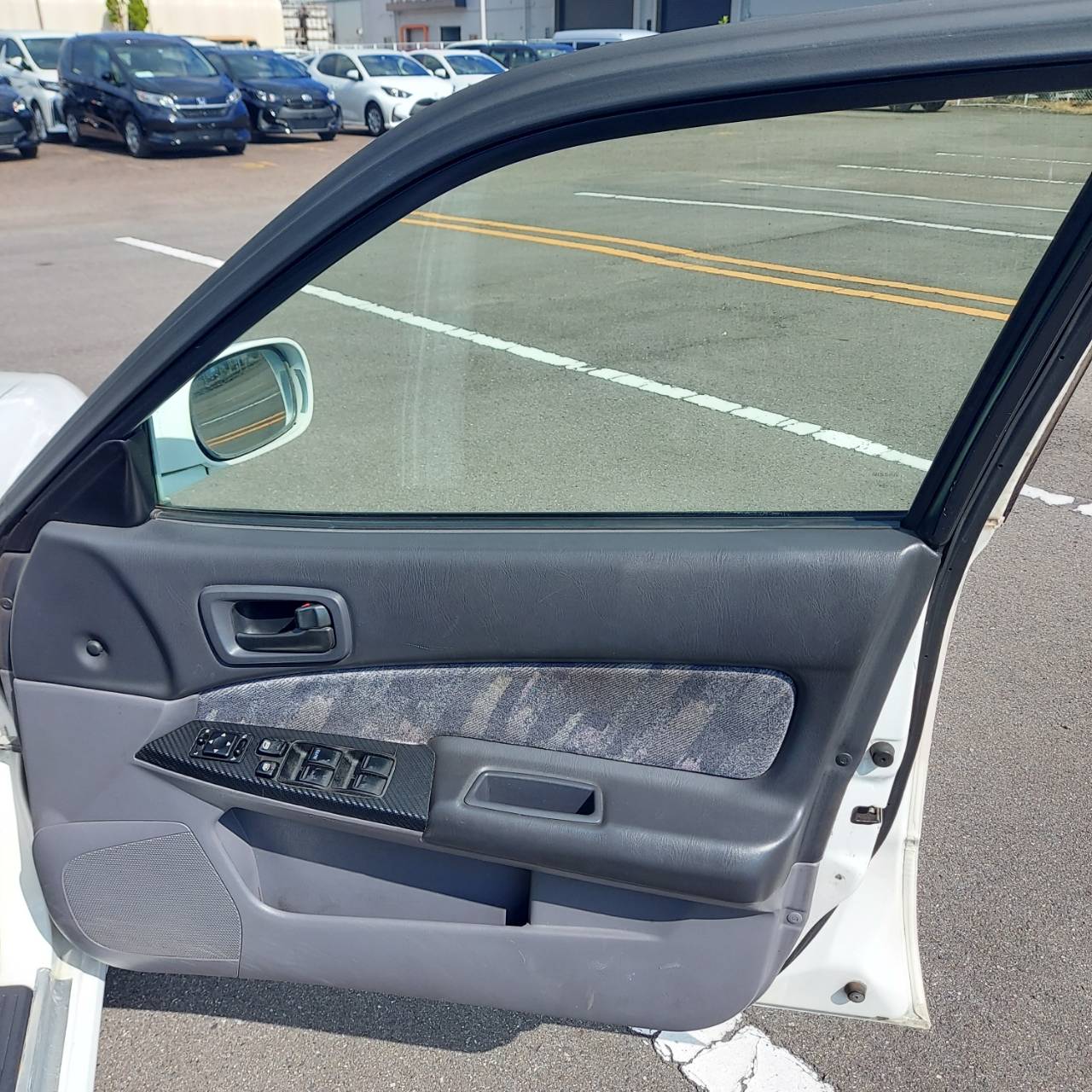 Nissan Skyline R34 2.5GT-X