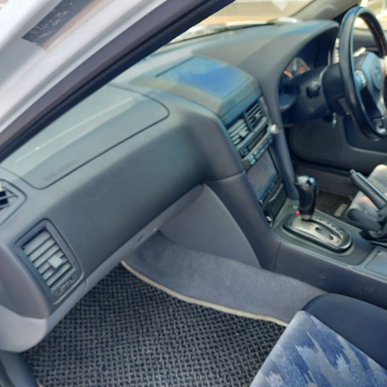 Nissan Skyline R34 2.5GT-X