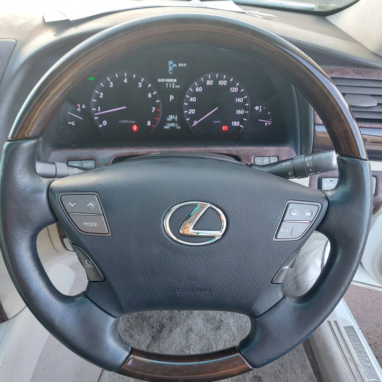 Lexus LS460
