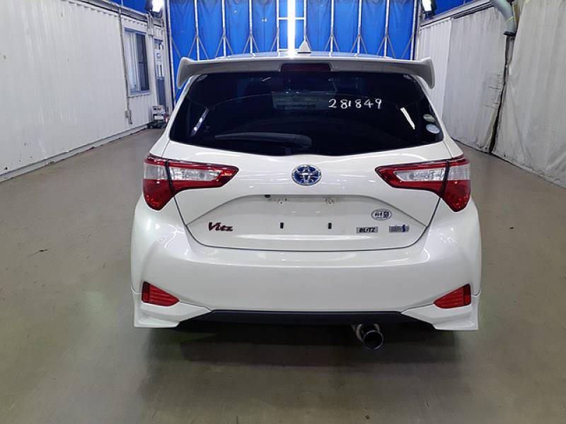 Toyota Vitz Hybrid Sporty U Package