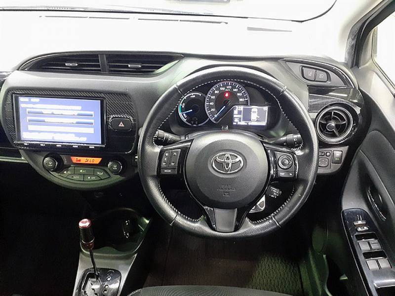 Toyota Vitz Hybrid Sporty U Package