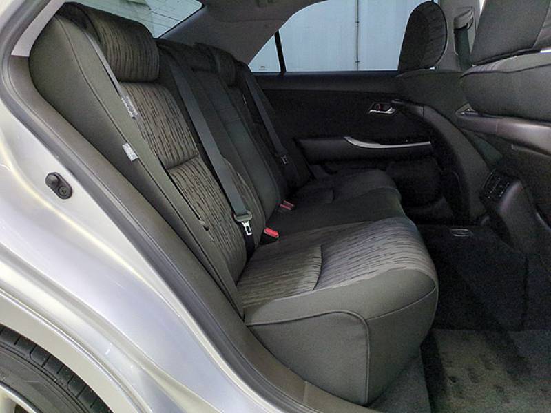 Toyota Crown Athlete