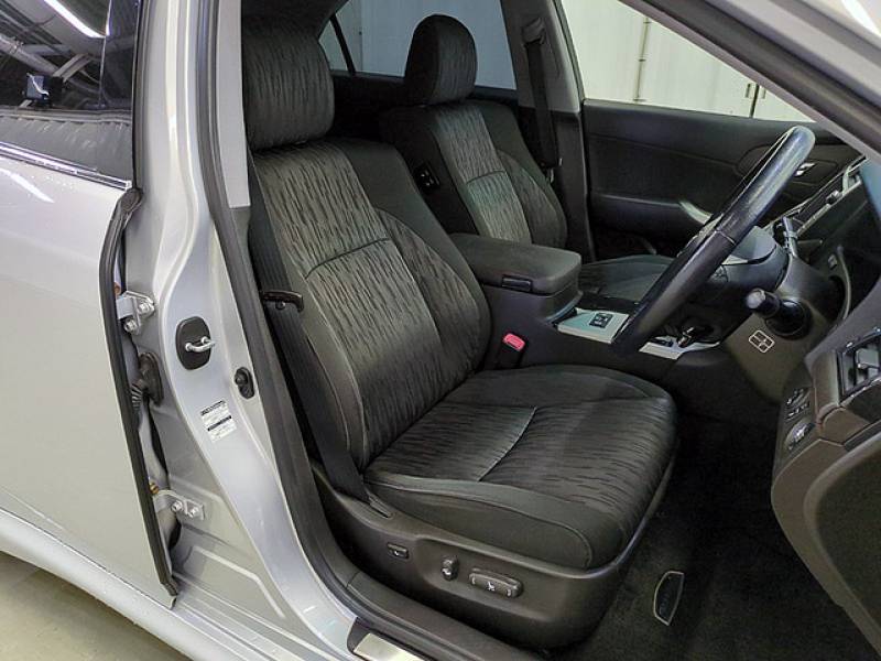 Toyota Crown Athlete