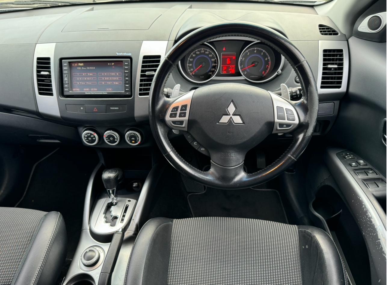 Mitusbishi Outlander RX