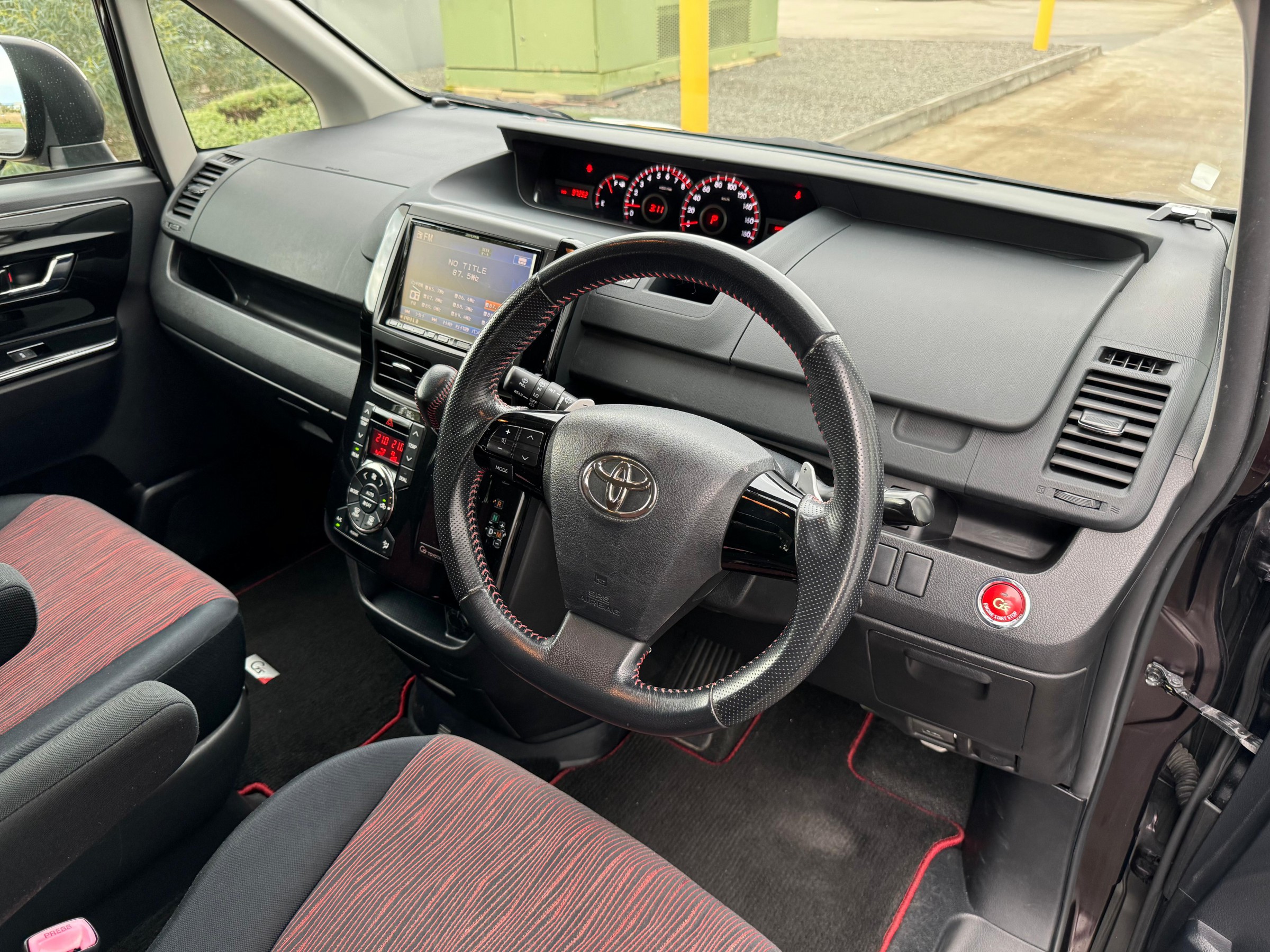 Toyota Voxy G’S Edition