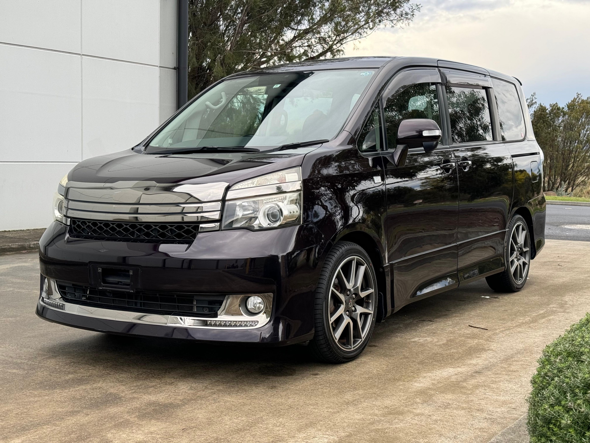 Toyota Voxy G’S Edition