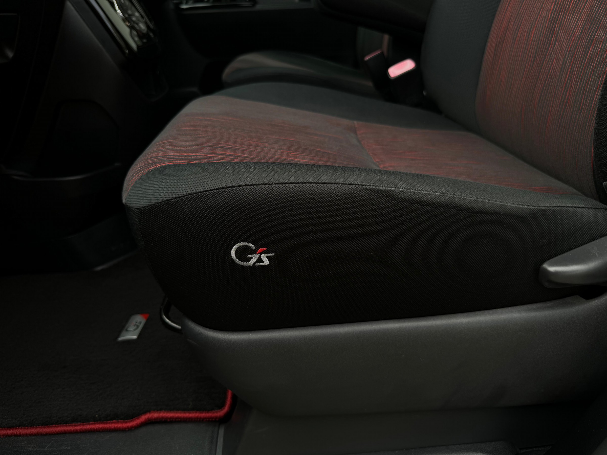 Toyota Voxy G’S Edition