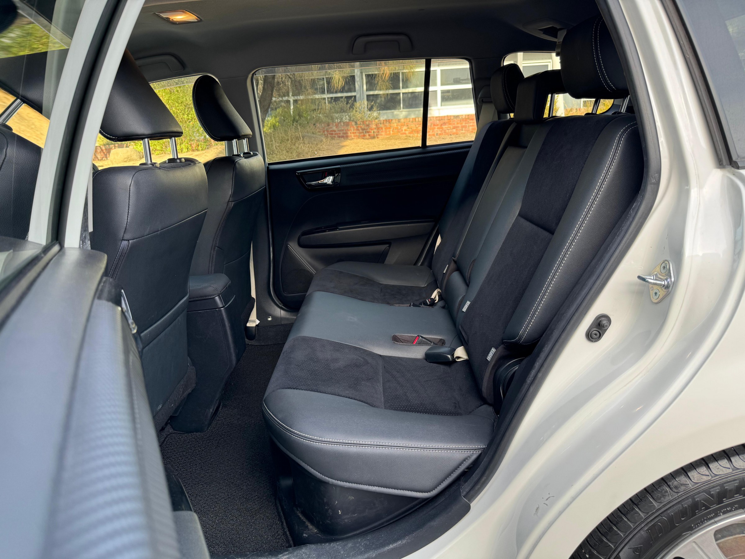 Toyota Corolla Fielder Hybrid