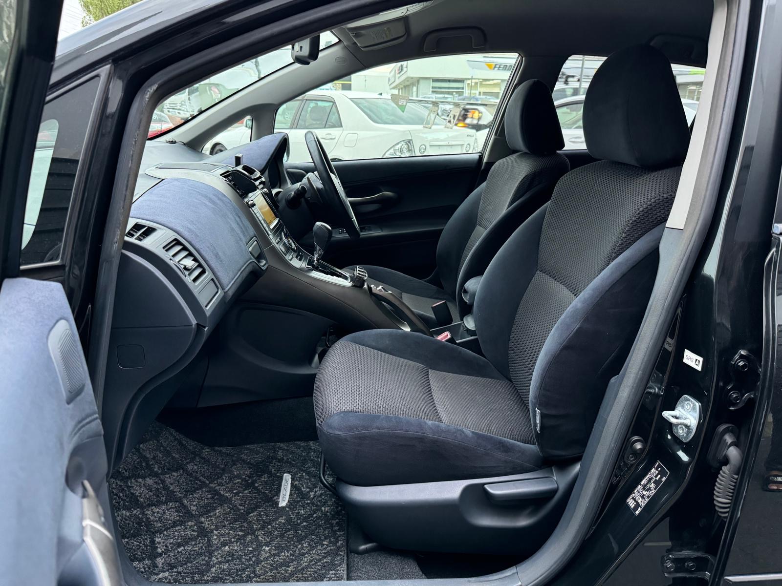 Toyota Blade Master G